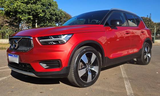 VOLVO XC40 2.0 T5 GASOLINA MOMENTUM AWD GEARTRONIC VOLVO XC40 2.0 T5 GASOLINA MOMENTUM AWD GEARTRONIC